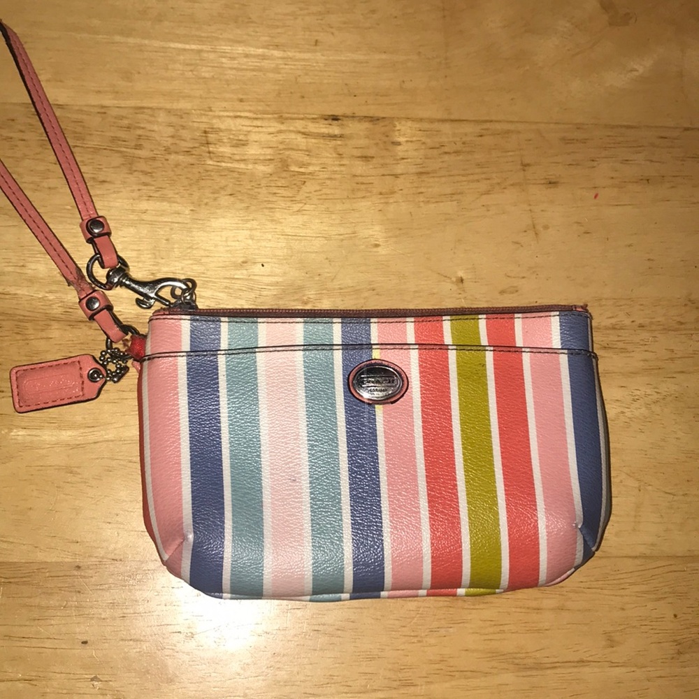 Women’s Coach Wristlet